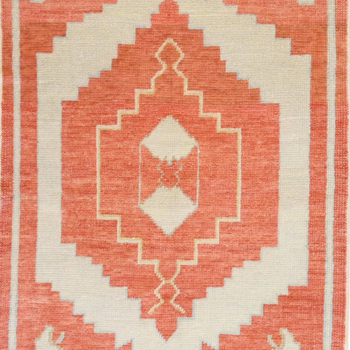 3'3" x 4'6" RUST AND RUST OUSHAK GEOMETRIC TURKISH RUG