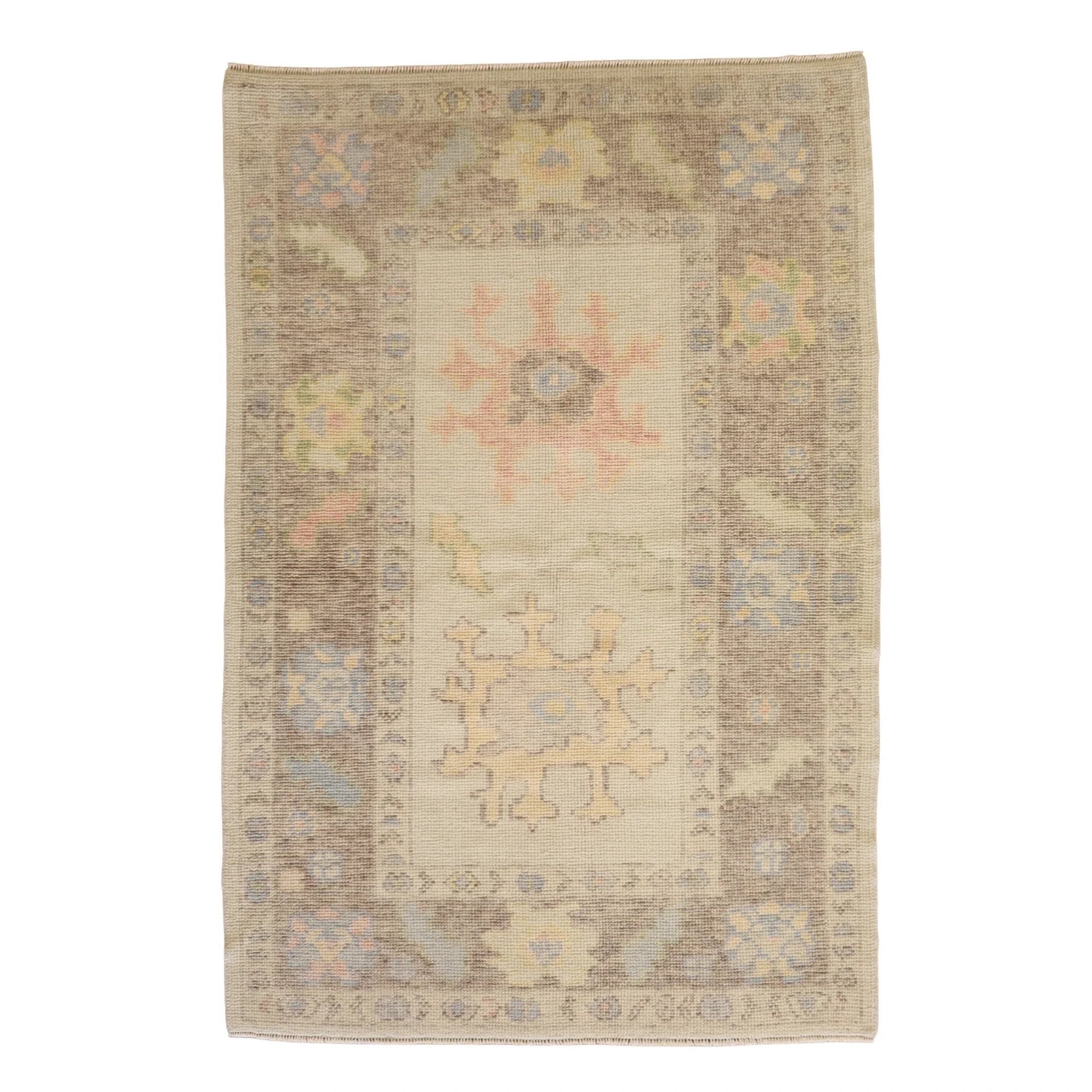 4'0" x 5'11" BEIGE AND GRAY OUSHAK GEOMETRIC TURKISH RUG