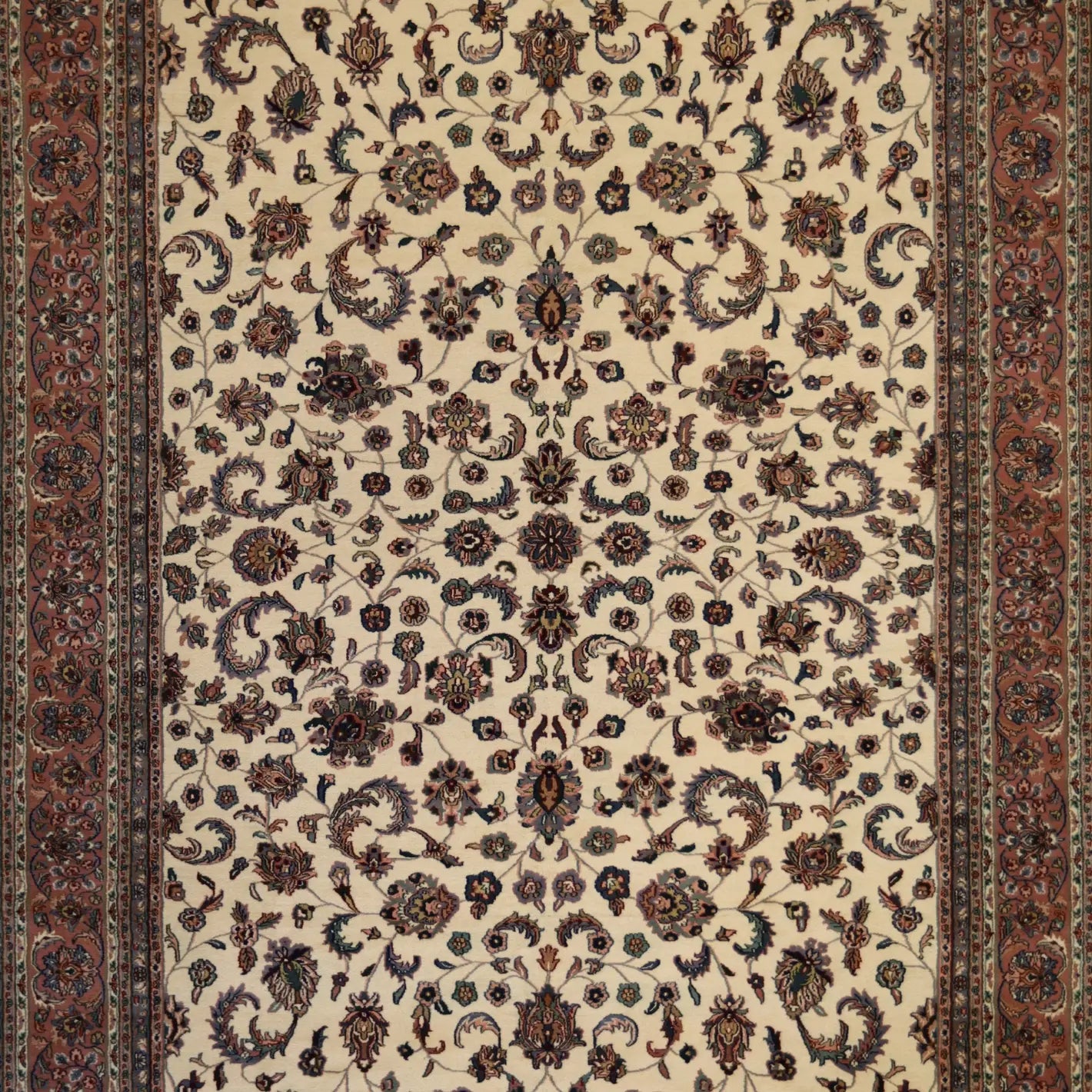 9'6" x 13'4" WHITE AND MAUVE KASHAN ALL-OVER INDIAN RUG