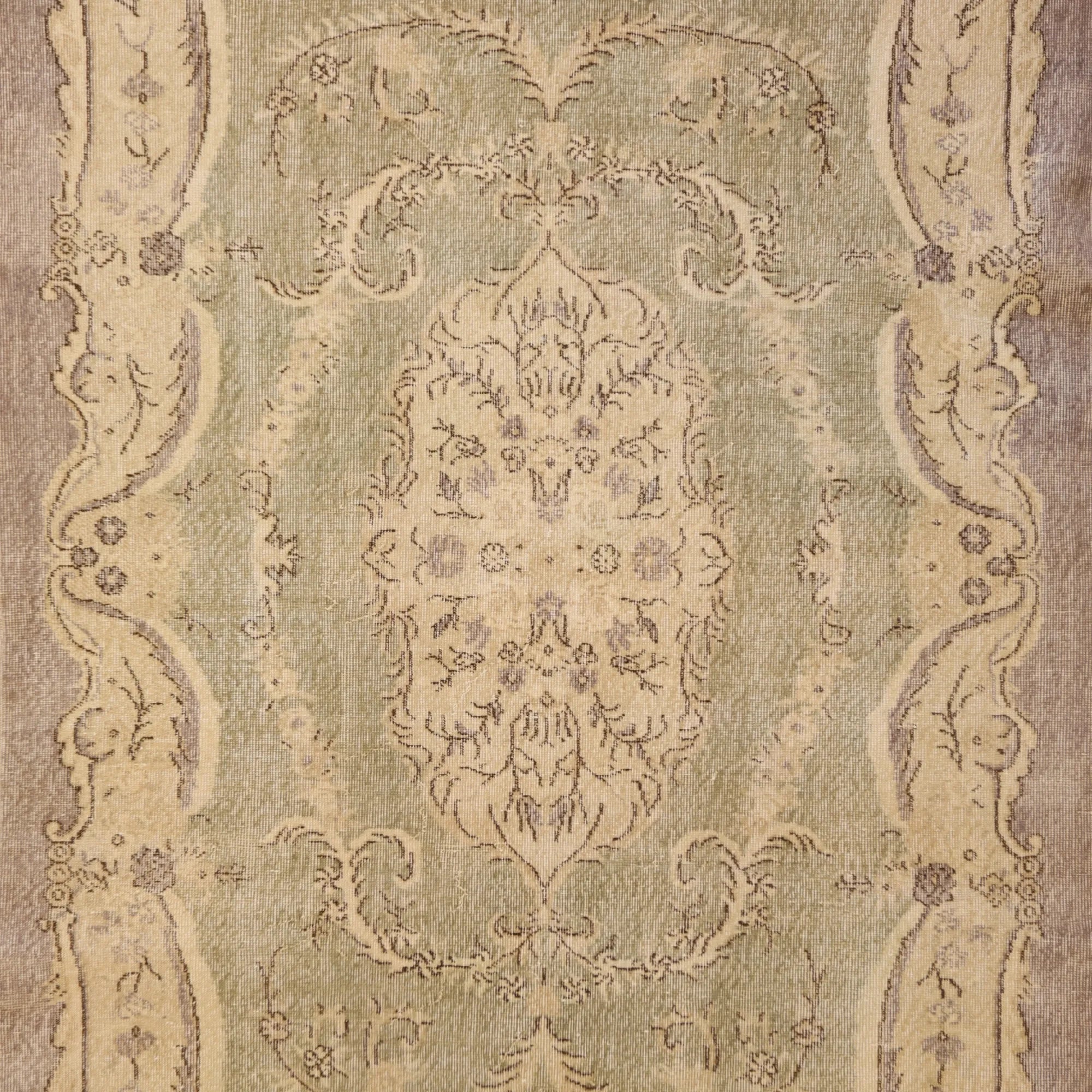 5' 9" x 9' 4" GREEN AND TAN OUSHAK GEOMETRIC TURKISH RUG