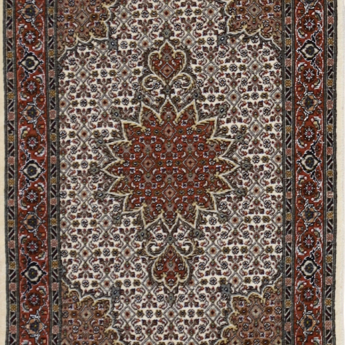 2'0" x 2'10" IVORY AND RUST TABRIZ FISH DESIGN PERSIAN RUG