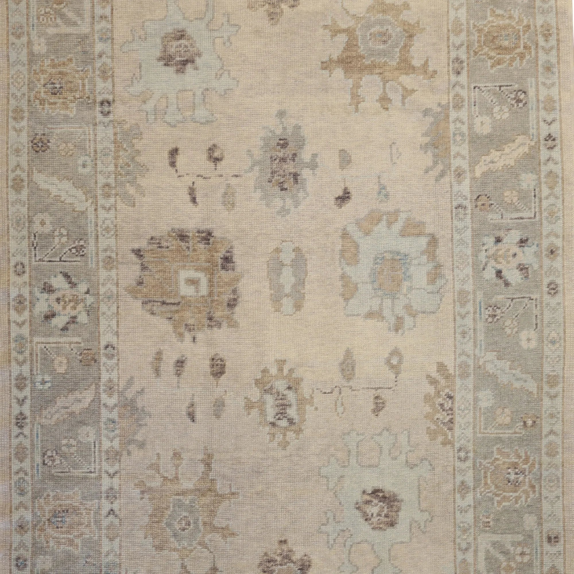 5' 0" x 7' 9" BEIGE AND GRAY OUSHAK GEOMETRIC TURKISH RUG