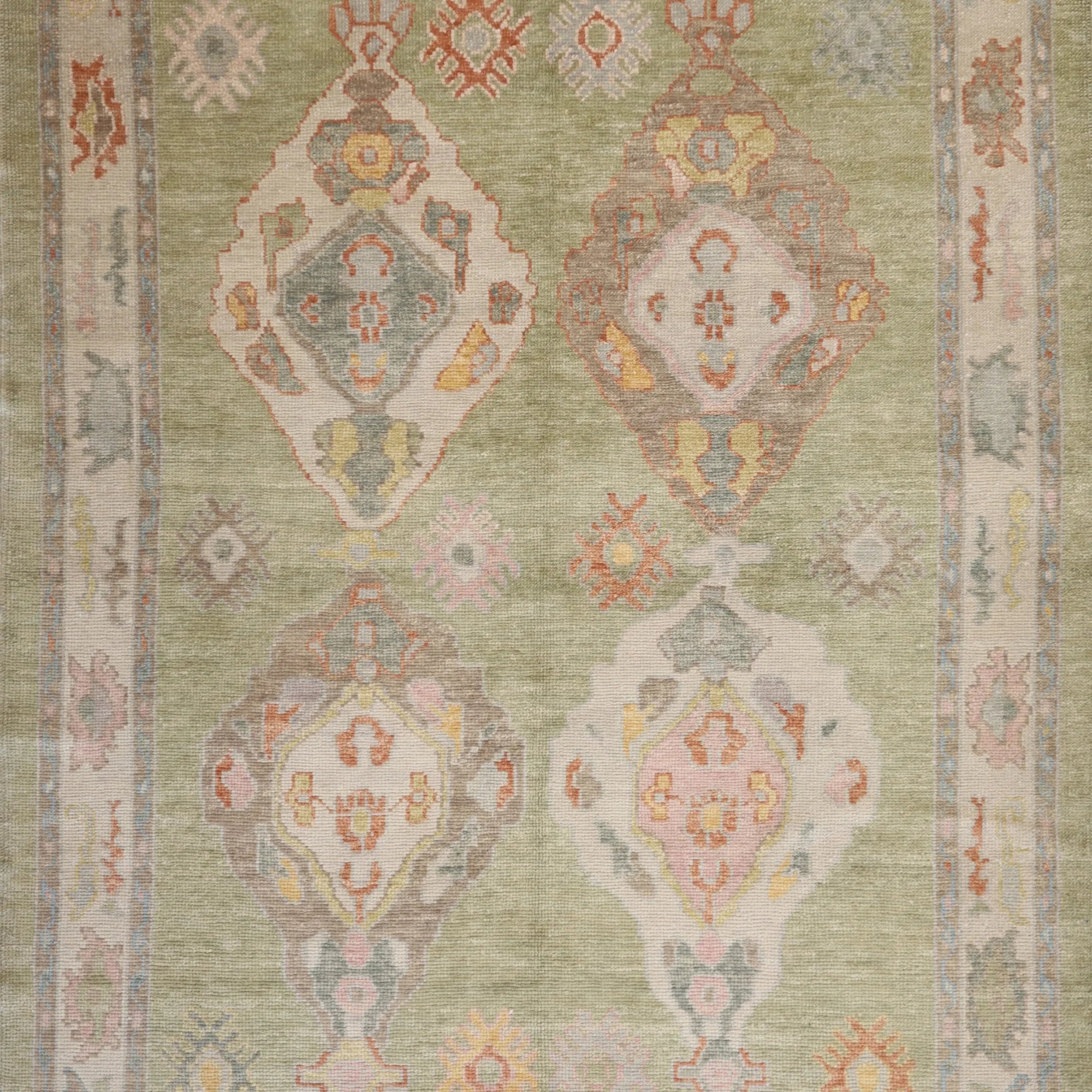 6' 0" x 8' 11" GREEN AND BEIGE OUSHAK GEOMETRIC TURKISH RUG