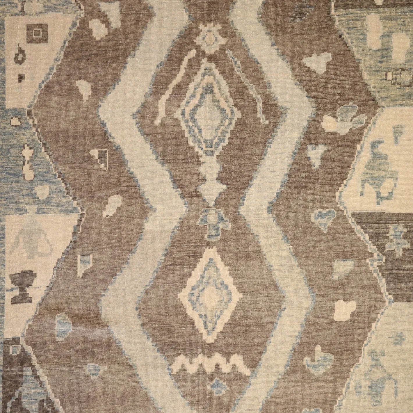 8'1" x 10'7" CHARCOAL AND GRAY OUSHAK TURKISH GEOMETRIC RUG