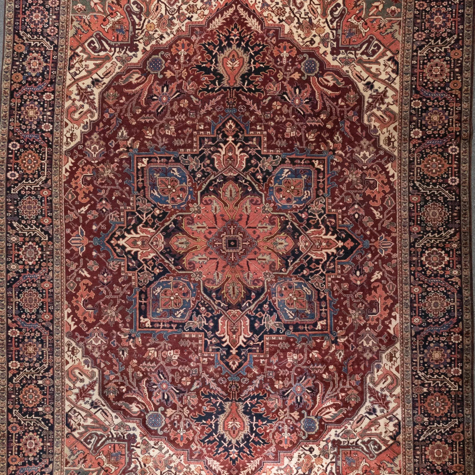 9' 8" x 9' 8" - RED AND NAVY HERIZ GEOMETRIC PERSIAN RUG ( 294 x 294 CM )