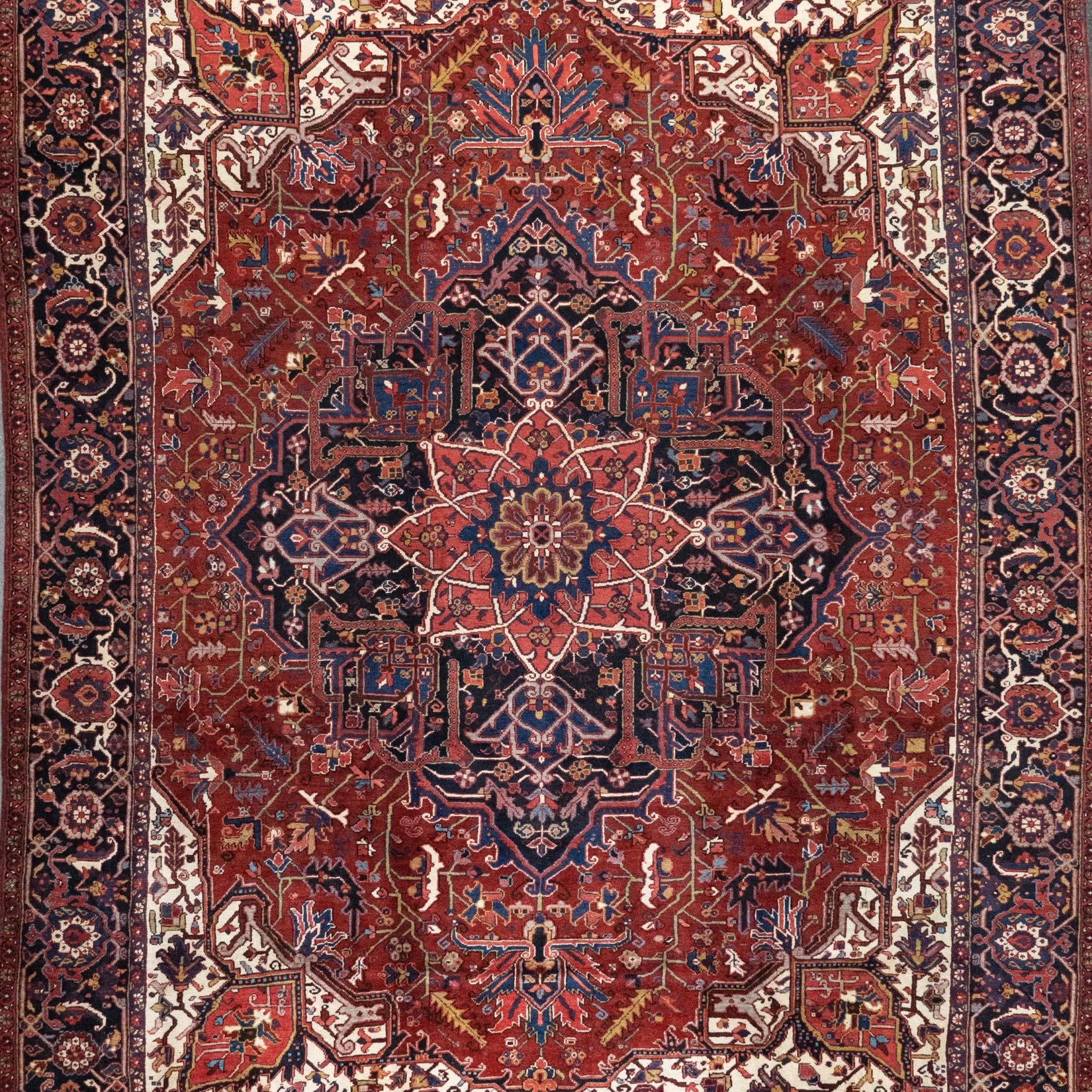 9' 5" x 12' 2" - RED AND NAVY HERIZ GEOMETRIC PERSIAN RUG ( 287 x 371 CM )