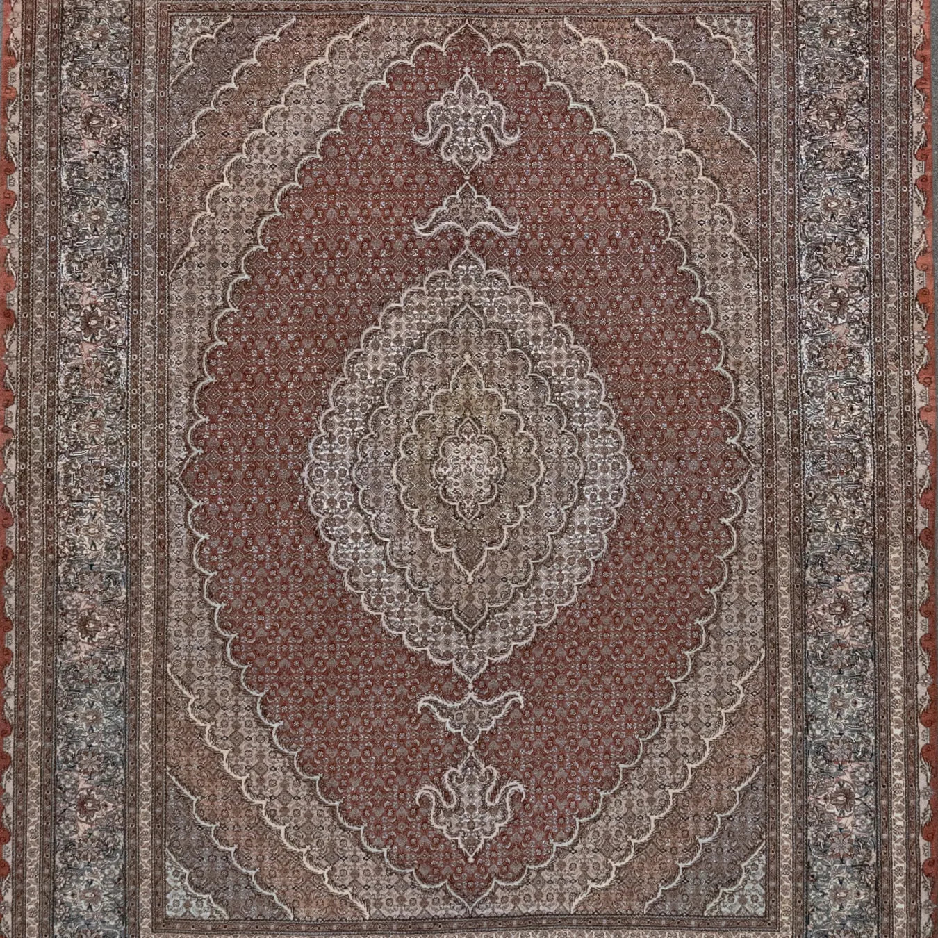 4' 11" x 6' 9" - BEIGE AND GREEN TABRIZ FISH DESIGN PERSIAN RUG ( 150 x 206 CM )