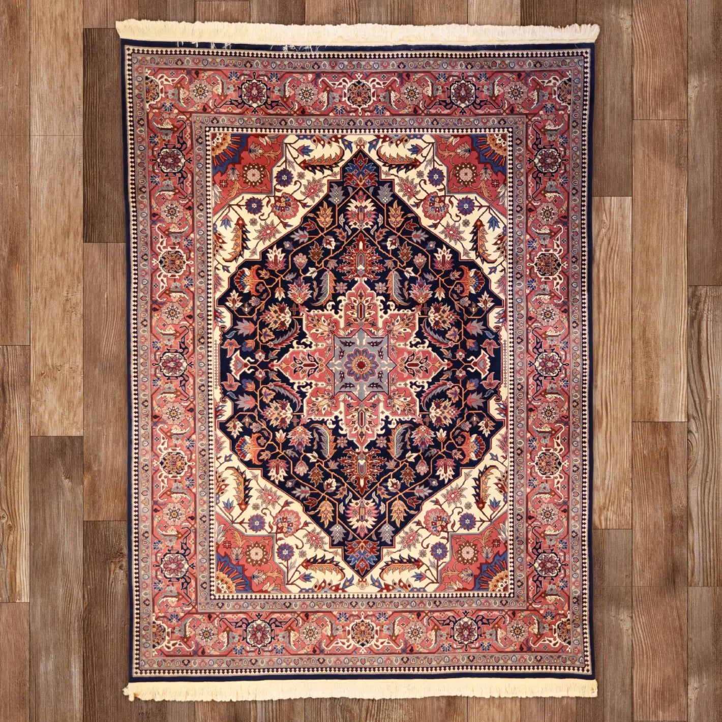 8'6" x 11'8" IVORY AND NAVY HERIZ FLORAL INDIAN RUG